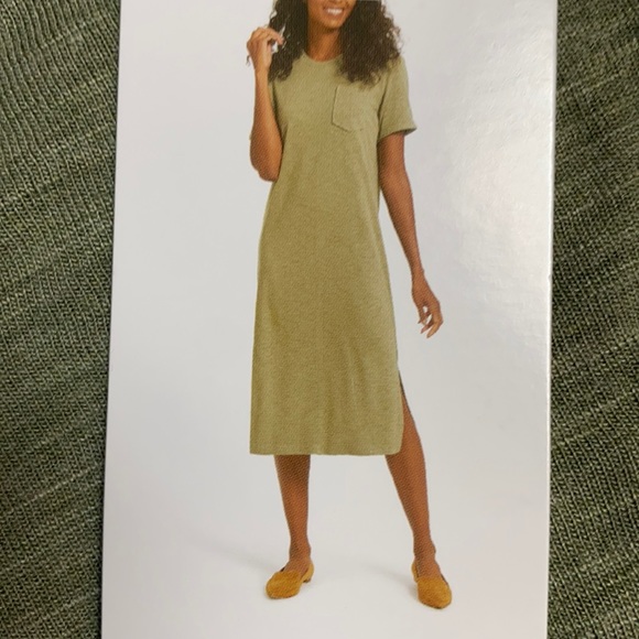 Jessica Simpson Olive T-Shirt Dress NWT with flaw - Picture 1 of 4